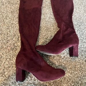 Women’s over the knee boot